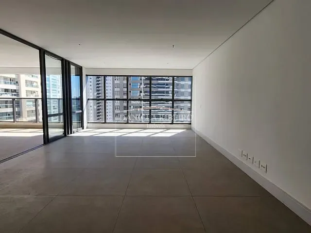 Apartamento 3 quartos e 5 banheiros, à venda, no bairro Gleba Fazenda Palhano em Londrina