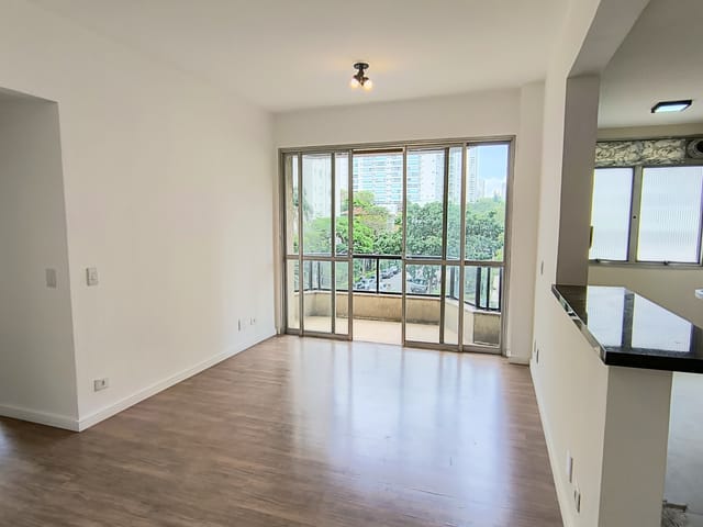 Apartamento com 98m² 2 quartos e 2 banheiros, à venda ou para alugar, no bairro Campo Belo em São Paulo