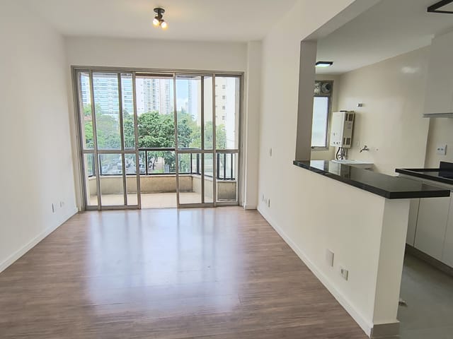 Apartamento com 98m² 2 quartos e 2 banheiros, à venda ou para alugar, no bairro Campo Belo em São Paulo