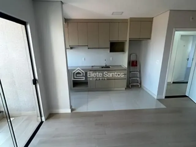 Apartamento 2 quartos e 2 banheiros, à venda, no bairro Vila Santa Maria em Americana