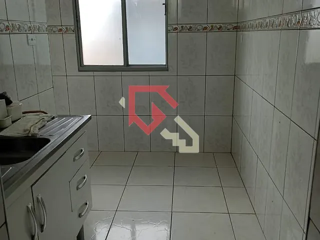 Apartamento 2 quartos e 1 banheiro, à venda, no bairro Jardim Primavera em Mauá