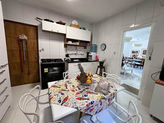 Apartamento 2 quartos e 2 banheiros, à venda, no bairro Vila Laura em Salvador