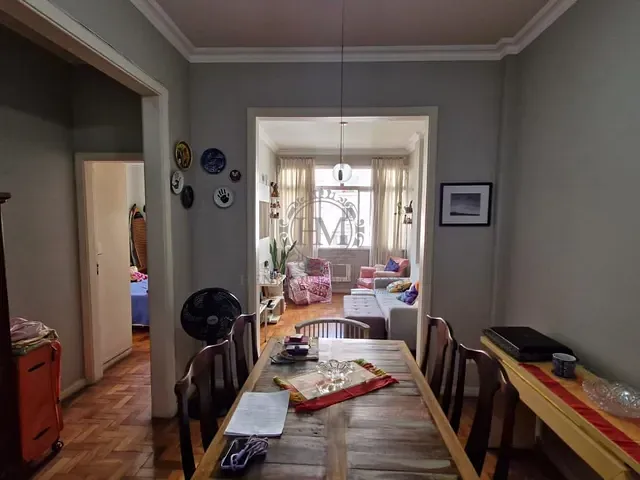 Apartamento com 88m² 2 quartos e 2 banheiros, à venda, no bairro Copacabana em Rio de Janeiro
