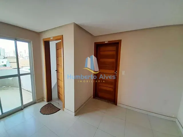 Apartamento 2 quartos e 1 banheiro, para alugar, no bairro Candeias em Vitória da Conquista