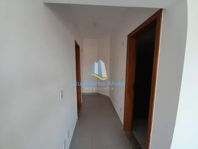 Apartamento 2 quartos e 1 banheiro, para alugar, no bairro Candeias em Vitória da Conquista