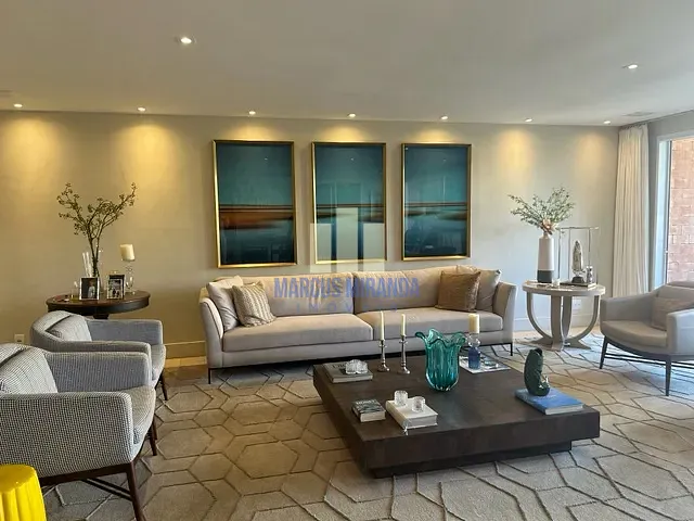 Apartamento com 342m² 4 quartos e 2 banheiros, à venda, no bairro Jardim Botânico em Rio de Janeiro