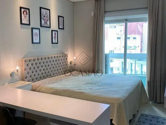 Apartamento com 650m² 4 quartos e 5 banheiros, à venda, no bairro Centro em Balneário Camboriú