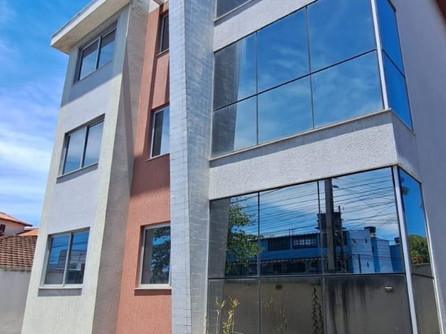 Apartamento 2 quartos e 1 banheiro, à venda, no bairro Costazul em Rio das Ostras
