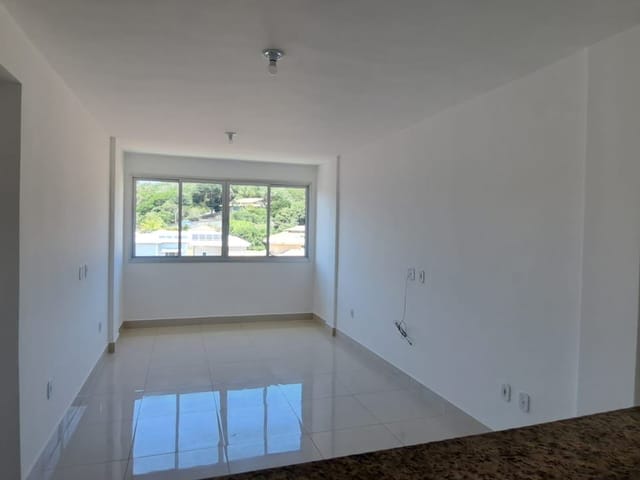 Apartamento 2 quartos e 1 banheiro, à venda, no bairro Costazul em Rio das Ostras