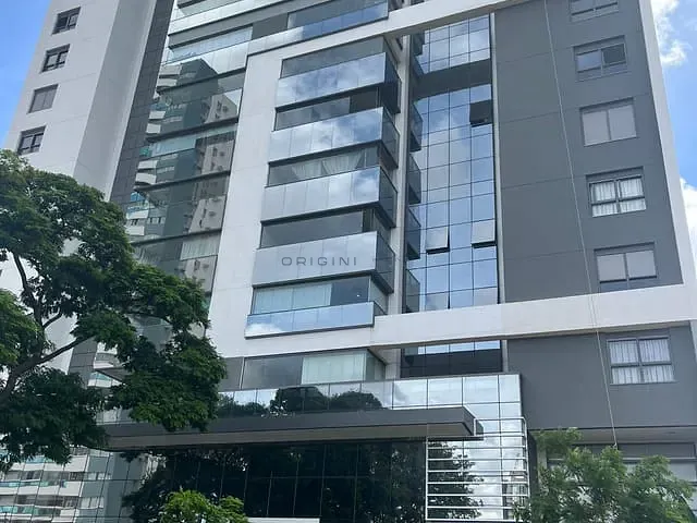 Apartamento com 217m² 4 quartos e 4 banheiros, à venda, no bairro Jardim dos Estados em Campo Grande