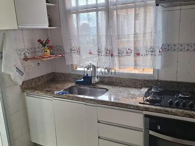 Apartamento 2 quartos e 1 banheiro, à venda, no bairro Vila Urupês em Suzano