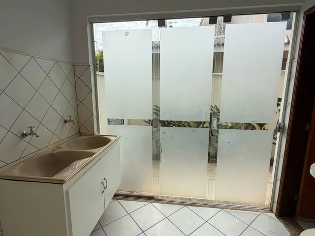Casa com 514m² 3 quartos e 3 banheiros, à venda, no bairro Residencial Granville em Goiânia
