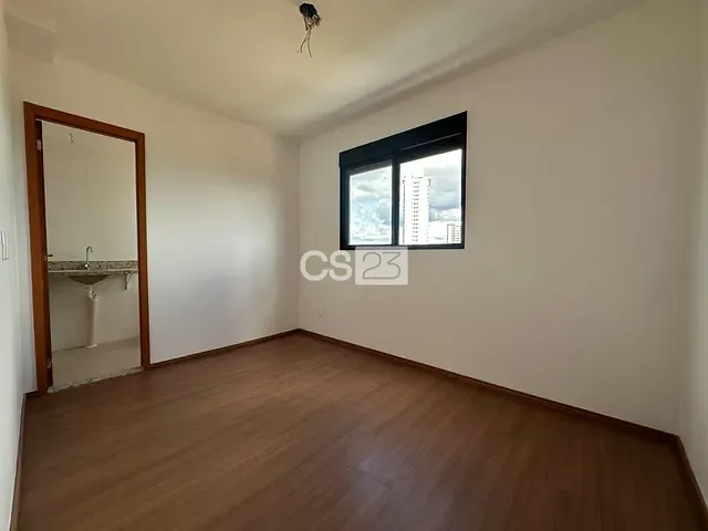 Apartamento com 85m² 2 quartos e 2 banheiros, à venda, no bairro Parque Jamaica em Londrina