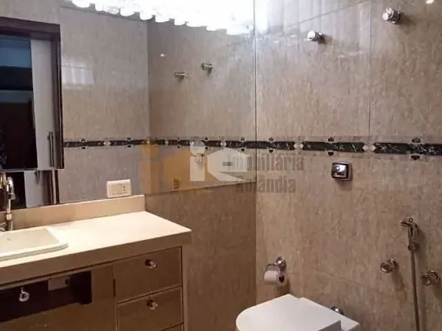 Apartamento com 254m² 2 quartos e 3 banheiros, à venda, no bairro Centro em Rolândia