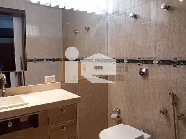 Apartamento com 254m² 2 quartos e 3 banheiros, à venda, no bairro Centro em Rolândia