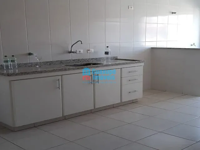 Apartamento com 130m² 3 quartos e 2 banheiros, à venda, no bairro Centro em Guaxupé