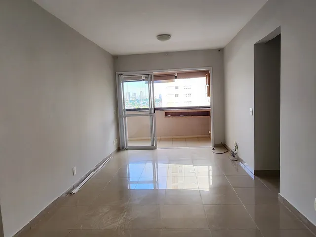 Apartamento 3 quartos e 2 banheiros, para alugar, no bairro Jardim Goiás em Goiânia