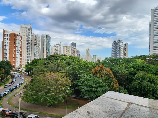 Apartamento 3 quartos e 2 banheiros, para alugar, no bairro Jardim Goiás em Goiânia