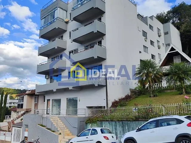 Apartamento 4 quartos e 3 banheiros, à venda, no bairro Centro em Concórdia
