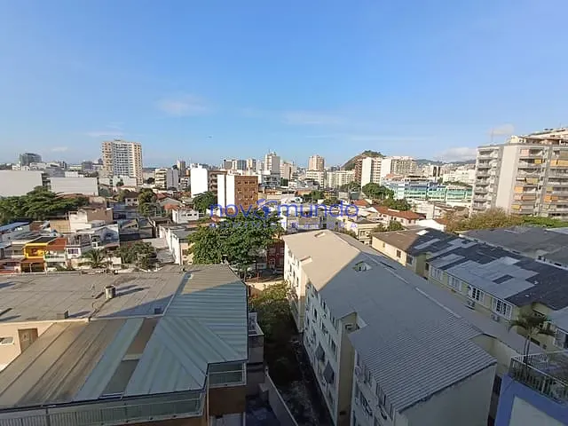 Apartamento com 76m² 2 quartos e 2 banheiros, à venda ou para alugar, no bairro Tijuca em Rio de Janeiro