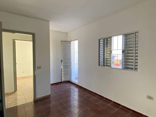 Apartamento 2 quartos e 1 banheiro, para alugar, no bairro Jardim das Flores em São Paulo