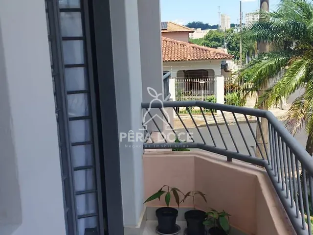 Apartamento 3 quartos e 2 banheiros, à venda, no bairro Irmãos Soares em Uberaba