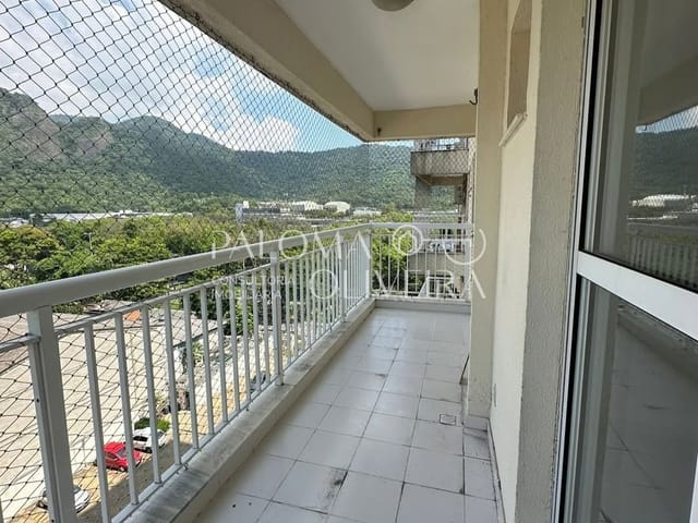 Apartamento 2 quartos e 1 banheiro, para alugar, no bairro Jacarepaguá em Rio de Janeiro