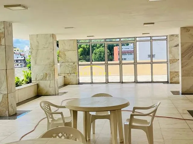 Apartamento com 280m² 4 quartos e 3 banheiros, à venda, no bairro Graça em Salvador