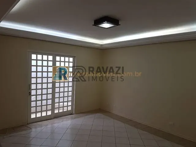 Apartamento 2 quartos e 2 banheiros, para alugar, no bairro Centro em Vinhedo