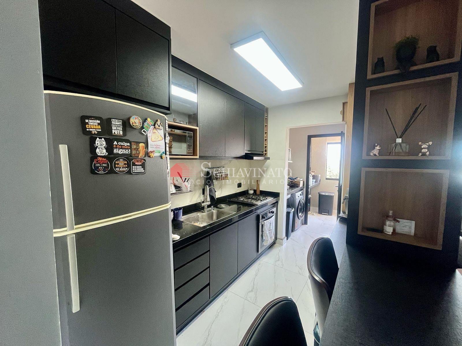 Apartamento à venda com 2 quartos, 65m² - Foto 2