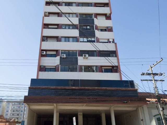 Apartamento com 150m² 2 quartos e 2 banheiros, à venda ou para alugar, no bairro Centro em Pelotas