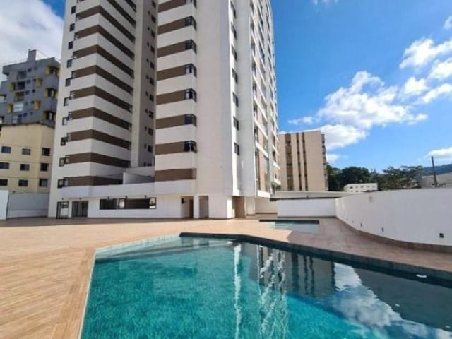 Apartamento 4 quartos e 6 banheiros, à venda, no bairro Granbery em Juiz de Fora