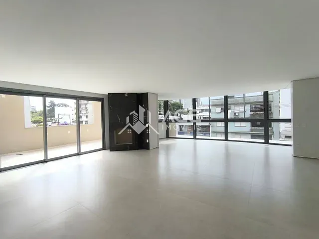 Apartamento 3 quartos e 4 banheiros, à venda, no bairro Centro em Erechim