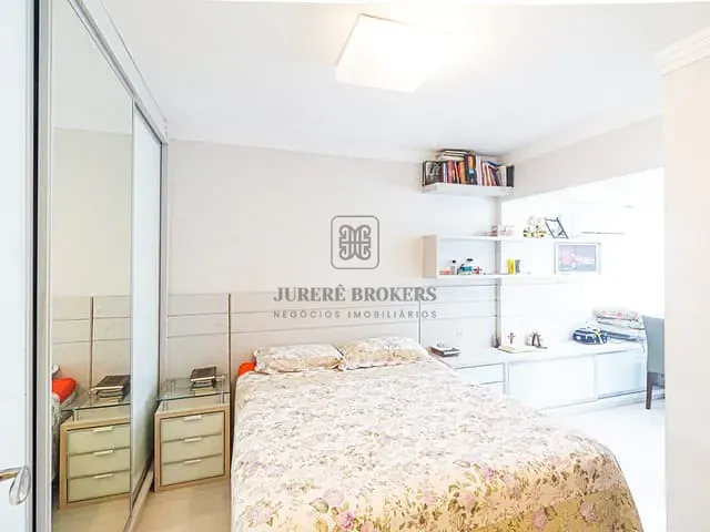 Apartamento 3 quartos e 3 banheiros, à venda, no bairro Jurerê Internacional em Florianópolis