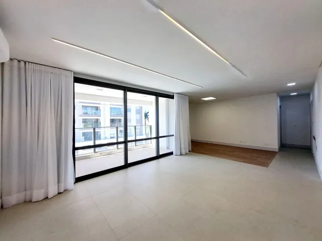 Apartamento com 231m² 2 quartos e 3 banheiros, à venda, no bairro Bela Suiça em Londrina