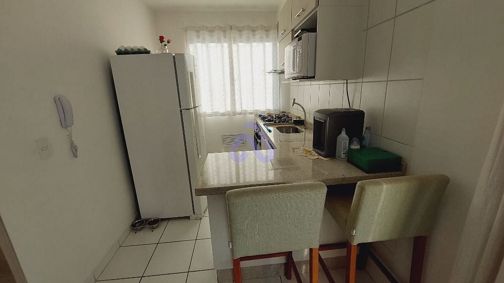 Apartamento à venda com 2 quartos, 40m² - Foto 3