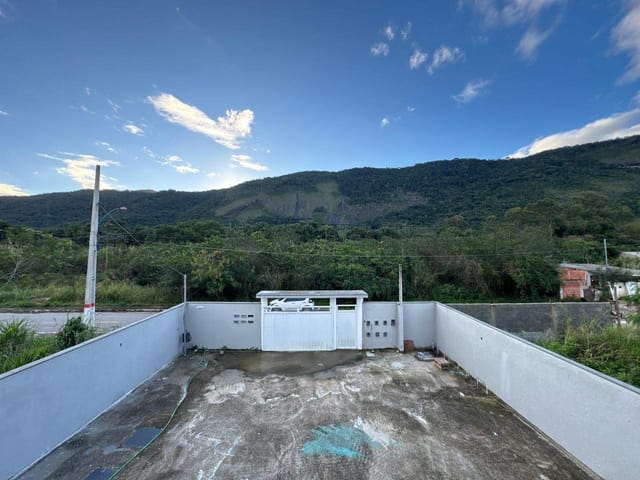 Apartamento com 62m² 2 quartos e 1 banheiro, à venda, no bairro Barroco (Itaipuaçu) em Maricá