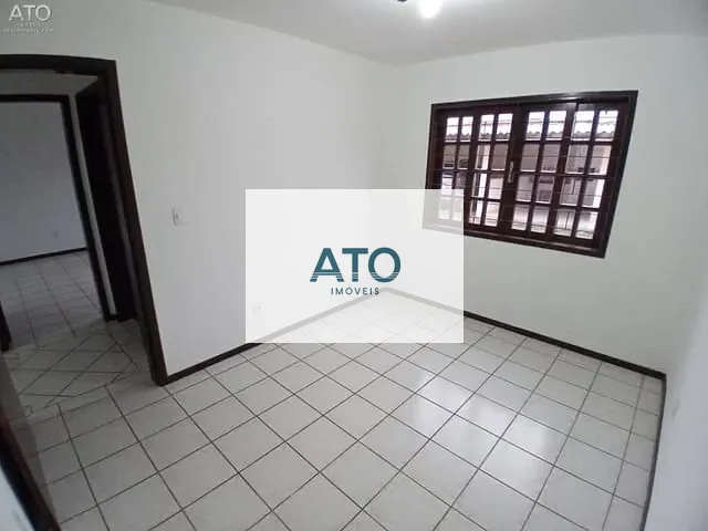 Apartamento 2 quartos e 1 banheiro, para alugar, no bairro Univiversitário em Tijucas