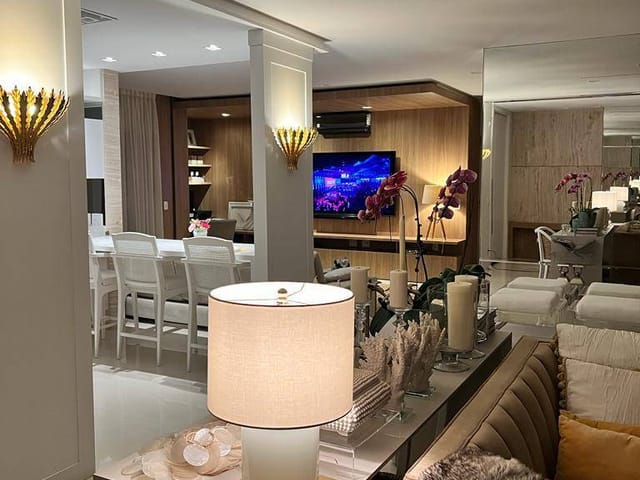 Foto do Apartamento - Venda | Apartamento com 241,00 m², 4 vaga (s), Lazer completo |  Zona 07, pertinho de tudo aqui em  Maringá | Benites & Gonzaga Imóveis