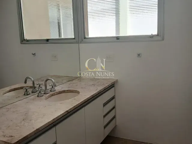 Apartamento com 200m² 3 quartos e 2 banheiros, para alugar, no bairro Itaim Bibi em São Paulo