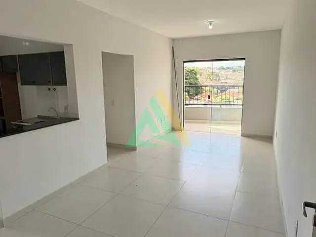 Apartamento 3 quartos e 2 banheiros, à venda ou para alugar, no bairro Imóvel Pedregulhal em Mogi Guaçu
