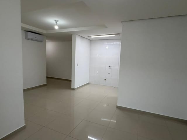 Apartamento com 100m² 3 quartos e 2 banheiros, para alugar, no bairro Vila Lenzi em Nova Prata
