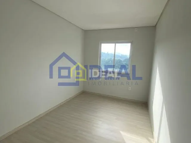 Apartamento 3 quartos e 2 banheiros, à venda, no bairro São Cristóvão em Concórdia