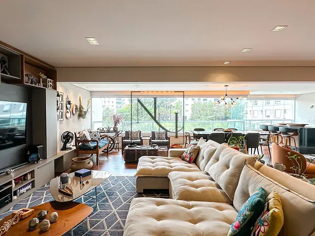 Apartamento com 189m² 3 quartos e 5 banheiros, à venda, no bairro Santo Amaro em São Paulo