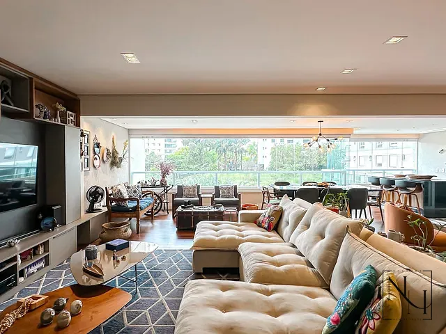 Apartamento com 189m² 3 quartos e 5 banheiros, à venda, no bairro Santo Amaro em São Paulo