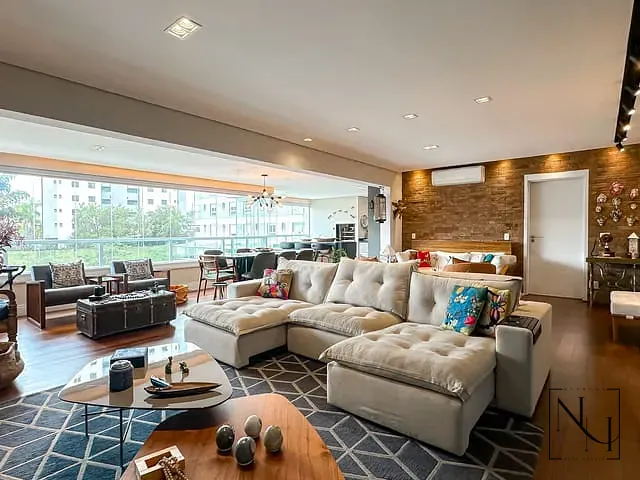 Apartamento com 189m² 3 quartos e 5 banheiros, à venda, no bairro Santo Amaro em São Paulo
