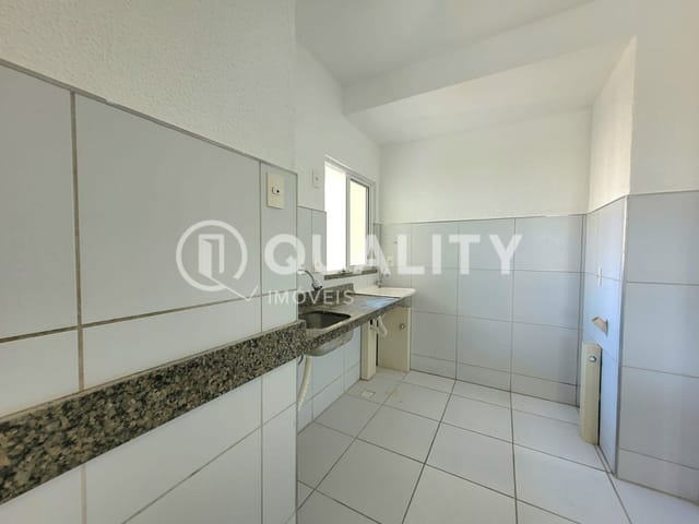 Apartamento 2 quartos e 2 banheiros, à venda, no bairro Prefeito José Walter em Fortaleza