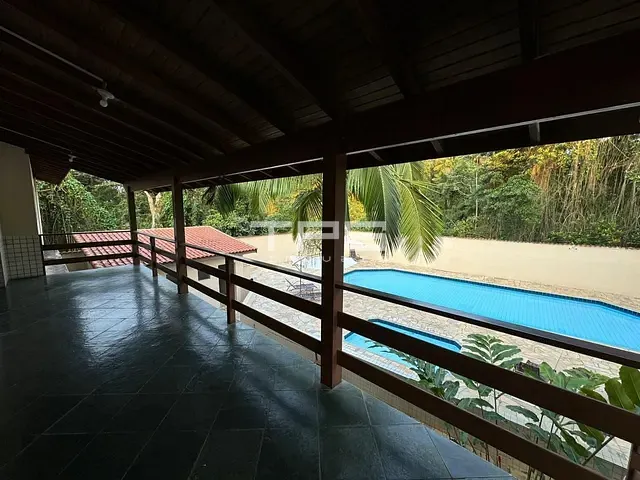 Apartamento 2 quartos e 2 banheiros, à venda, no bairro Itaguá	 em Ubatuba
