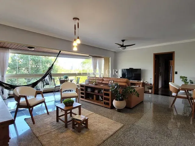 Apartamento com 240m² 4 quartos e 4 banheiros, à venda, no bairro Vila Fujita em Londrina