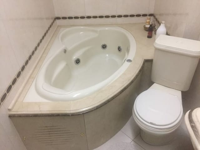 Apartamento 3 quartos e 4 banheiros, à venda, no bairro Vila Assunção em Santo André